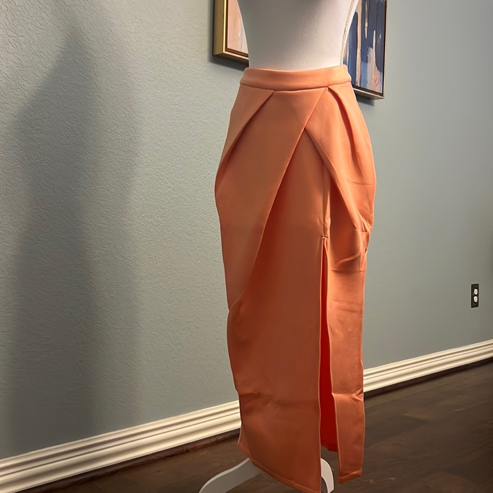 Slit skirt